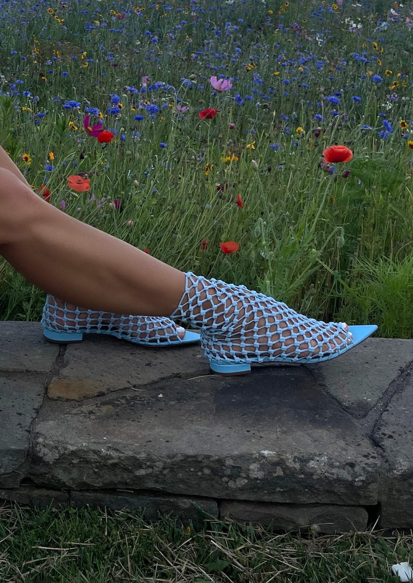 VELA FLAT SKY BLUE NET SOCK SANDALS